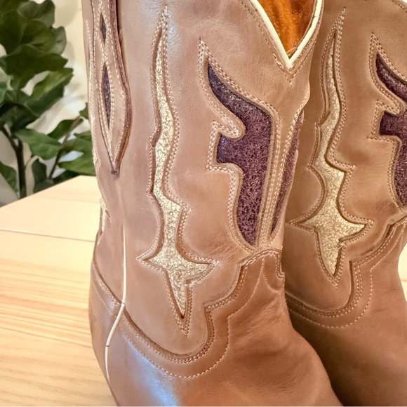 Retro Frye Women’s Western Cowboy Boots, Size 9B, Mexico-made, Distressed - Picture 7 of 10